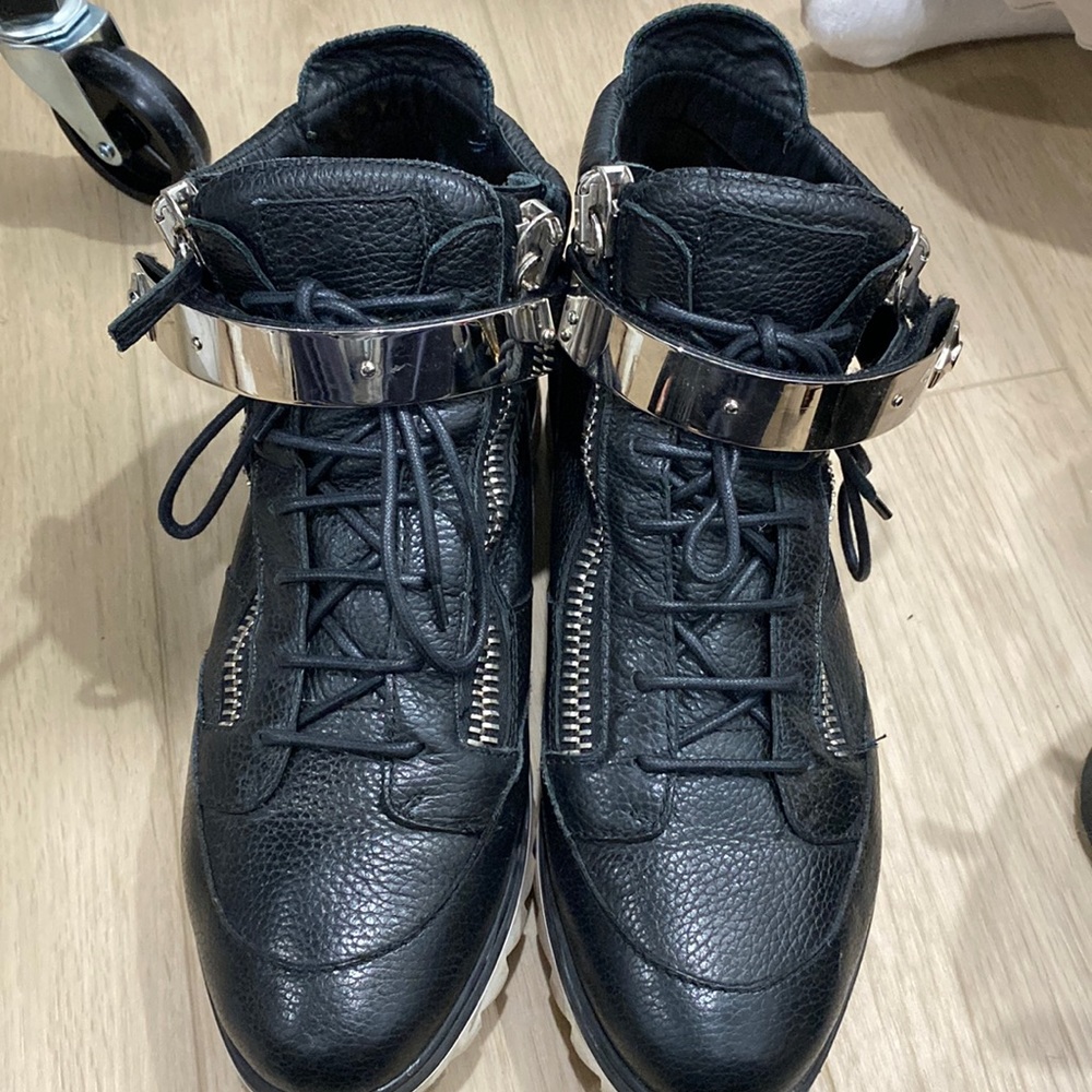 Authentic Giussepe Zanotti High Tops